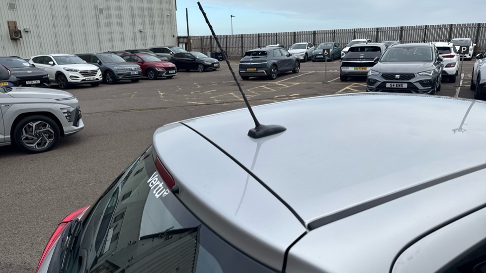 Toyota Yaris 1.5 Hybrid Icon Tech 5dr CVT Hybrid Hatchback - Image 36