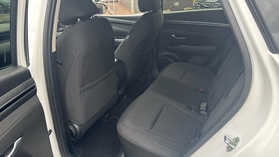Hyundai TUCSON 1.6 TGDi SE Connect 5dr 2WD Petrol Estate - Image 16