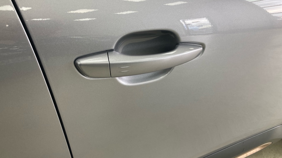 Citroen C4 1.2 PureTech [130] C-Series Edition 5dr Auto Petrol Hatchback - Image 32