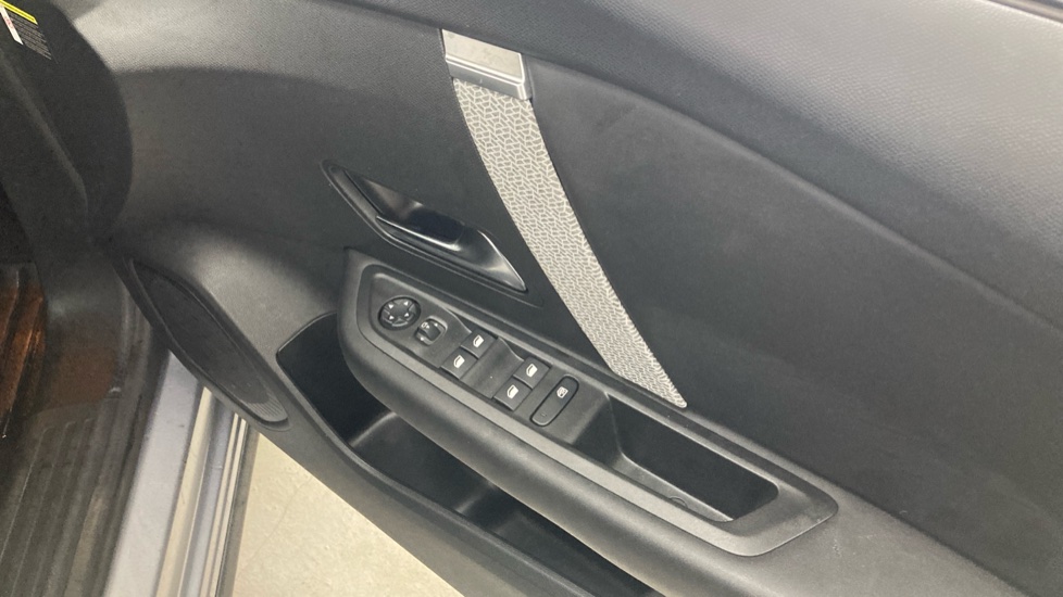 Citroen C4 1.2 PureTech [130] C-Series Edition 5dr Auto Petrol Hatchback - Image 35