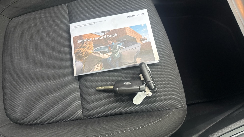 Hyundai KONA 1.6 GDi Hybrid SE Connect 5dr DCT Hybrid Hatchback - Image 19