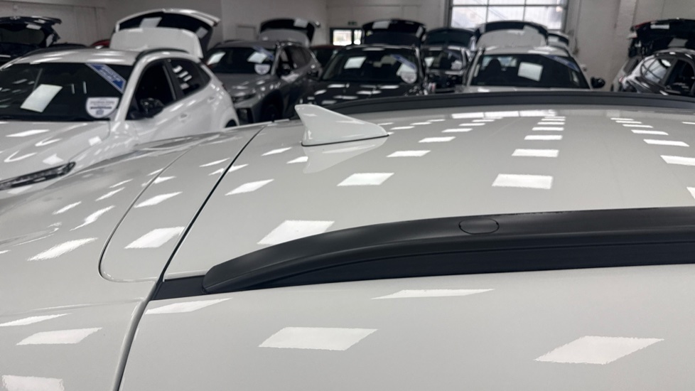 Hyundai KONA 1.6 GDi Hybrid SE Connect 5dr DCT Hybrid Hatchback - Image 34