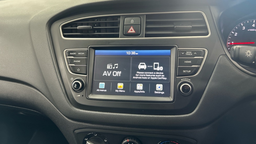 Hyundai i20 1.2 MPi SE 5dr Petrol Hatchback - Image 12