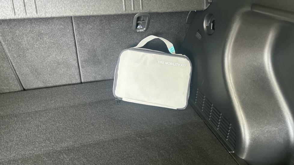 Hyundai KONA 1.6T 138 N Line 5dr Petrol Hatchback - Image 33