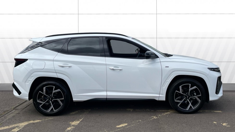 Hyundai TUCSON 1.6T Plug-in Hybrid N Line 5dr Auto Estate - Image 5