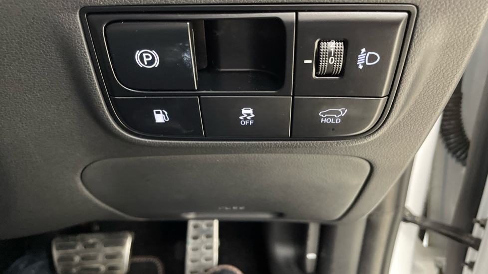 Hyundai TUCSON 1.6T Plug-in Hybrid N Line 5dr Auto Estate - Image 31