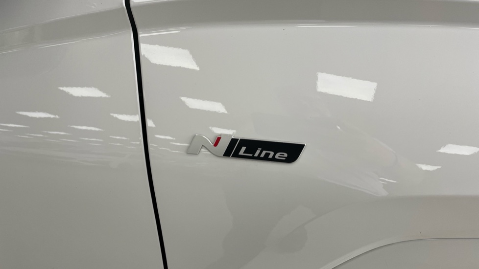 Hyundai TUCSON 1.6T Plug-in Hybrid N Line 5dr Auto Estate - Image 34
