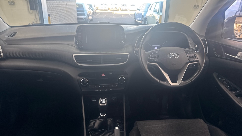 Hyundai TUCSON 1.6 GDi SE Nav 5dr 2WD Petrol Estate - Image 10