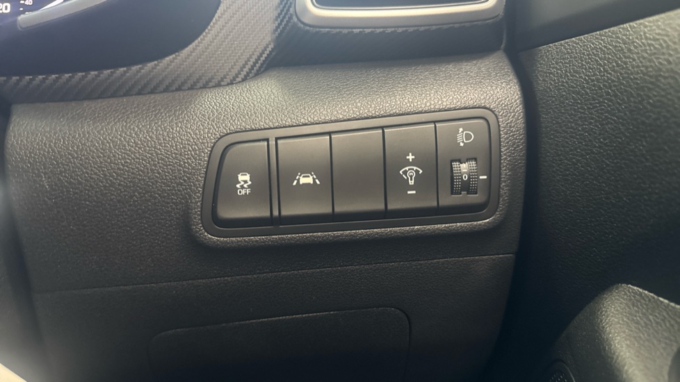 Hyundai TUCSON 1.6 GDi SE Nav 5dr 2WD Petrol Estate - Image 25