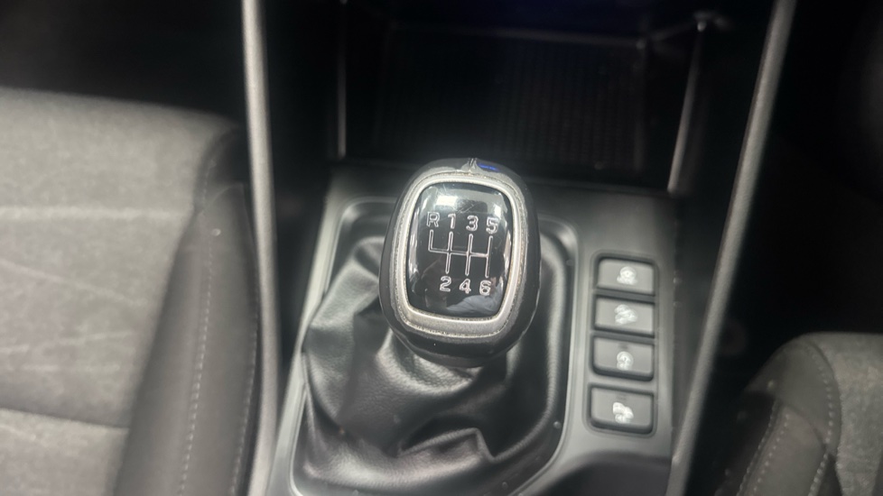 Hyundai TUCSON 1.6 GDi SE Nav 5dr 2WD Petrol Estate - Image 31