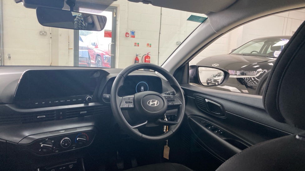 Hyundai i20 1.0T GDi Advance [Nav] 5dr Petrol Hatchback - Image 11
