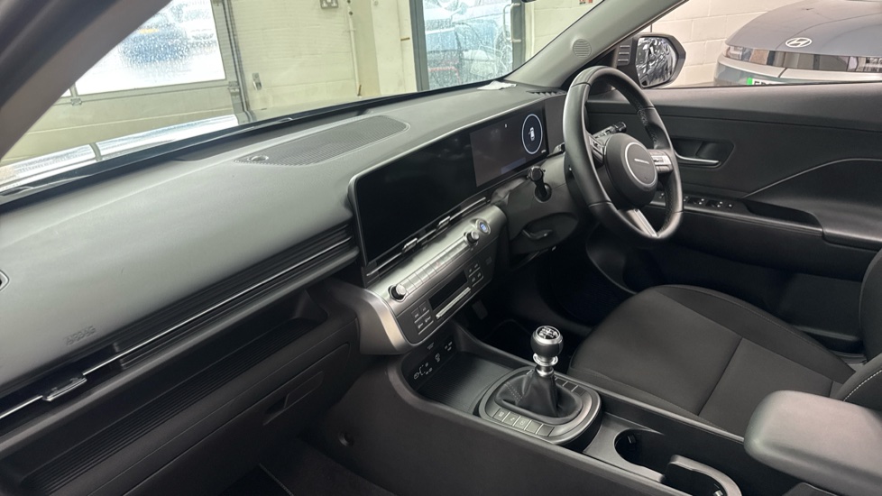 Hyundai KONA 1.6T 138 Advance 5dr Petrol Hatchback - Image 9