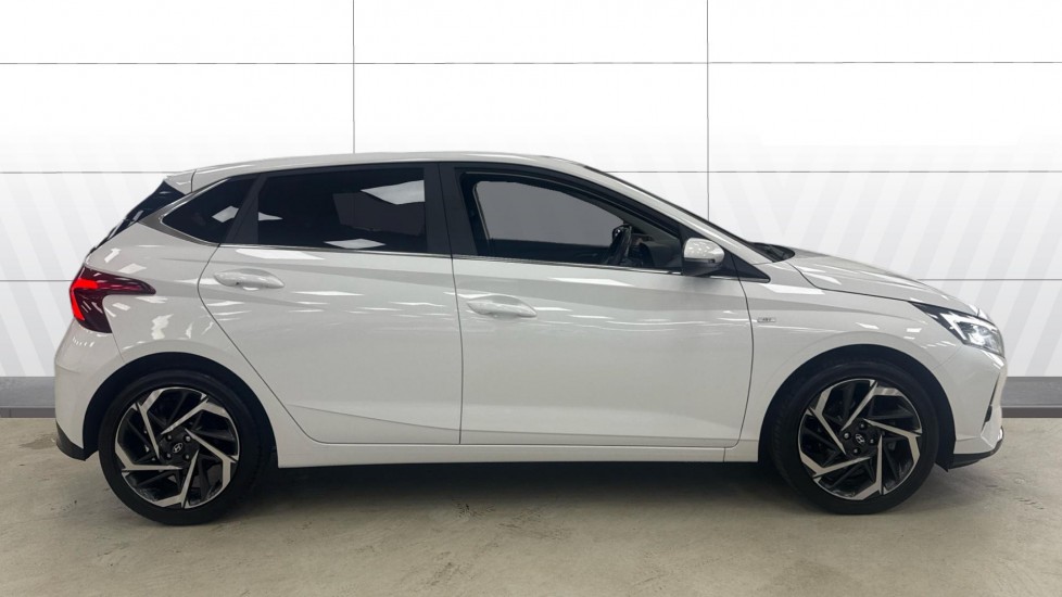 Hyundai i20 1.0T GDi 48V MHD Premium 5dr Petrol Hatchback - Image 5