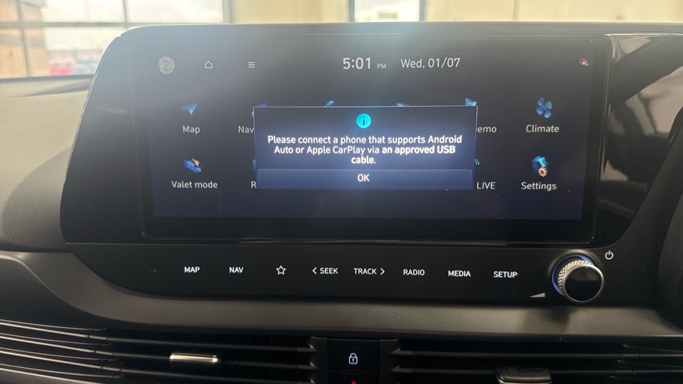 Hyundai i20 1.0T GDi 48V MHD Premium 5dr Petrol Hatchback - Image 24