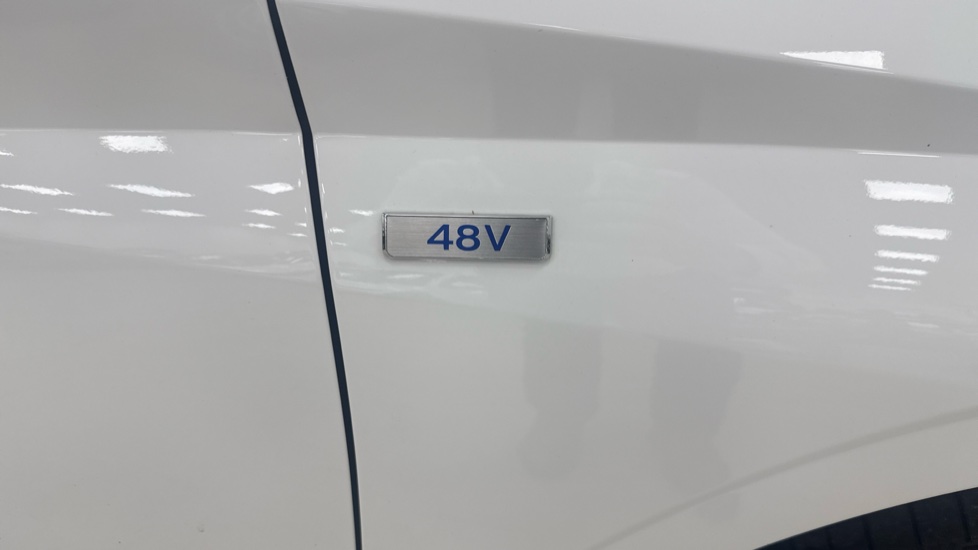 Hyundai i20 1.0T GDi 48V MHD Premium 5dr Petrol Hatchback - Image 33