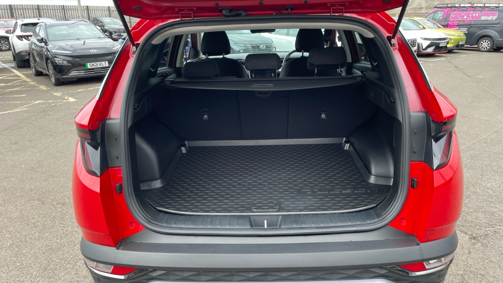 Hyundai TUCSON 1.6 TGDi Hybrid 230 Premium 5dr 2WD Auto Hybrid Estate - Image 4