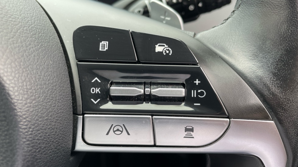 Hyundai TUCSON 1.6 TGDi Hybrid 230 Premium 5dr 2WD Auto Hybrid Estate - Image 22