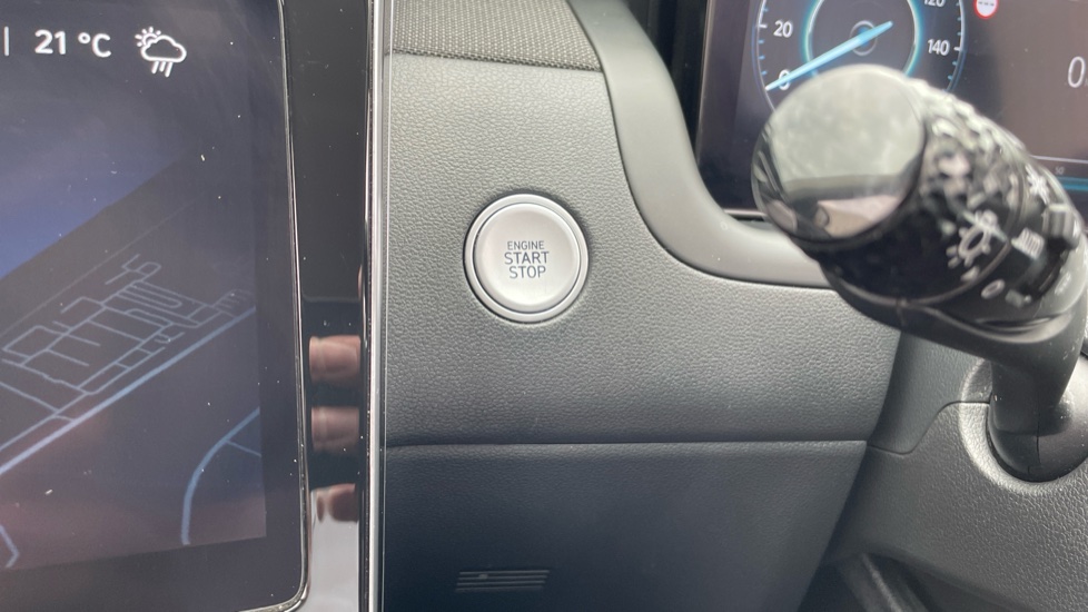 Hyundai TUCSON 1.6 TGDi Hybrid 230 Premium 5dr 2WD Auto Hybrid Estate - Image 29