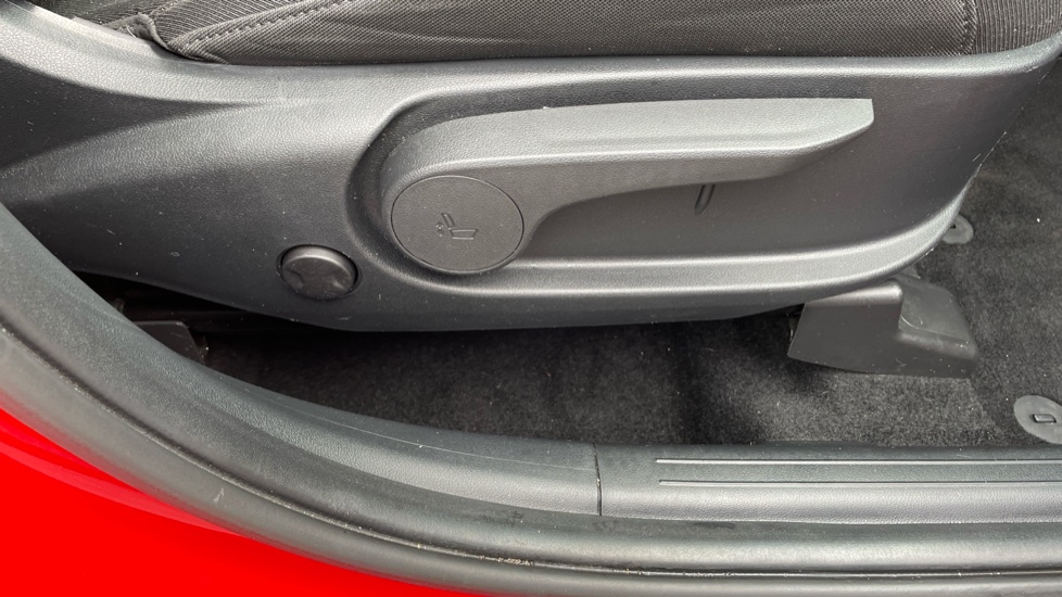 Hyundai TUCSON 1.6 TGDi Hybrid 230 Premium 5dr 2WD Auto Hybrid Estate - Image 46