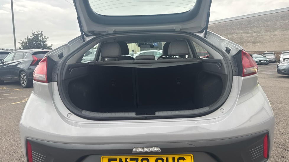 Hyundai IONIQ 1.6 GDi Hybrid SE Connect 5dr DCT Hybrid Hatchback - Image 4