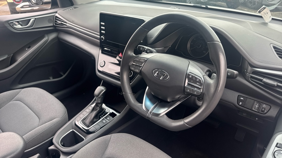 Hyundai IONIQ 1.6 GDi Hybrid SE Connect 5dr DCT Hybrid Hatchback - Image 11