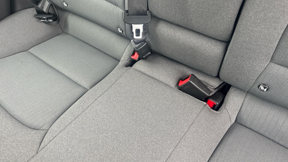 Hyundai IONIQ 1.6 GDi Hybrid SE Connect 5dr DCT Hybrid Hatchback - Image 17