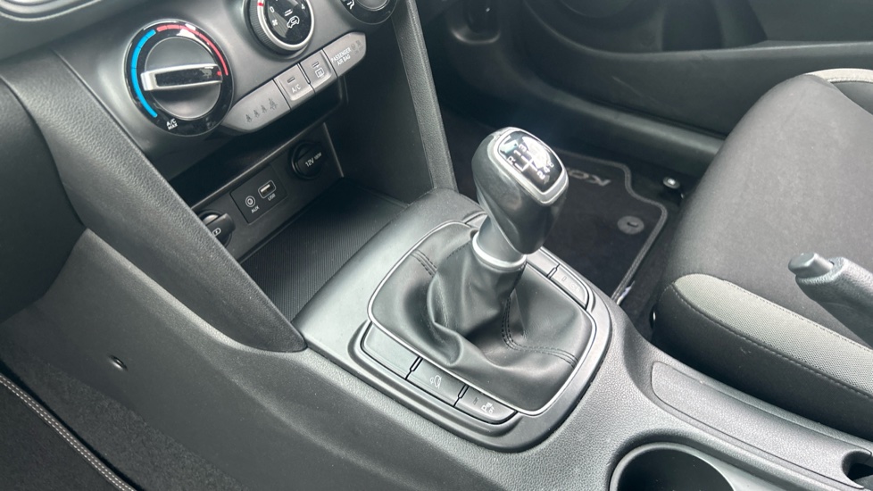 Hyundai KONA 1.0T GDi Play Edition 5dr Petrol Hatchback - Image 13