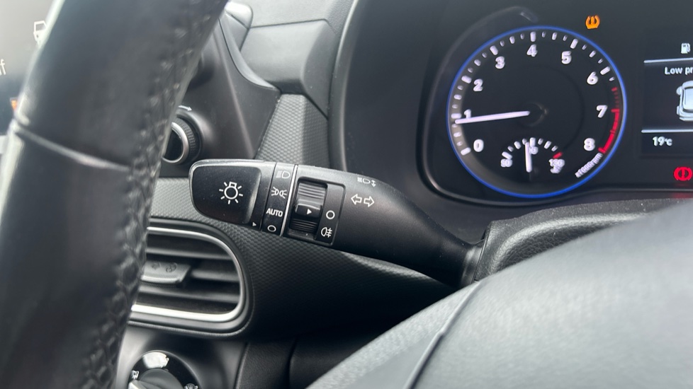 Hyundai KONA 1.0T GDi Play Edition 5dr Petrol Hatchback - Image 23