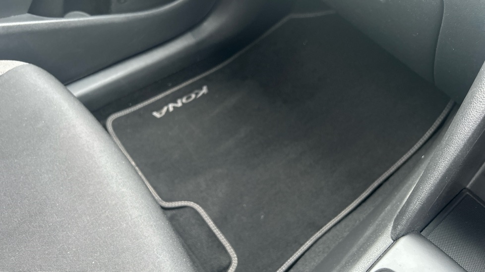 Hyundai KONA 1.0T GDi Play Edition 5dr Petrol Hatchback - Image 32