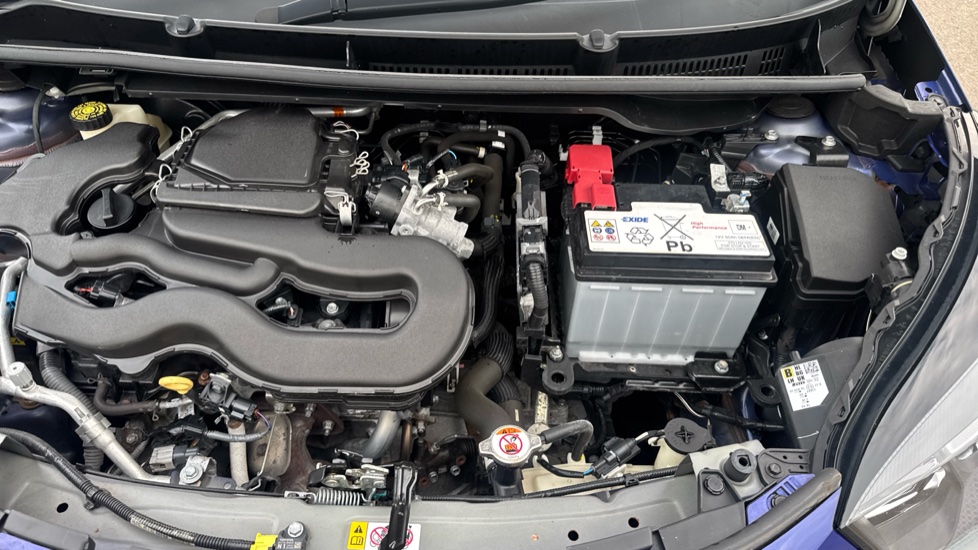 Toyota Aygo X 1.0 VVT-i Edge 5dr Petrol Hatchback - Image 8