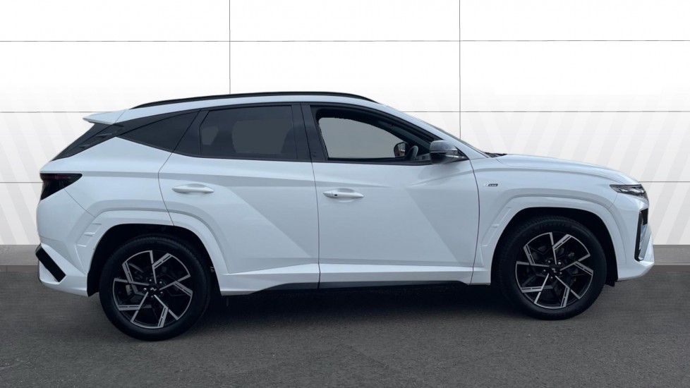 Hyundai TUCSON 1.6T N Line 5dr Petrol Estate - Image 5