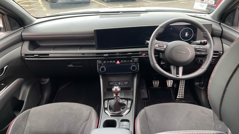 Hyundai TUCSON 1.6T N Line 5dr Petrol Estate - Image 10