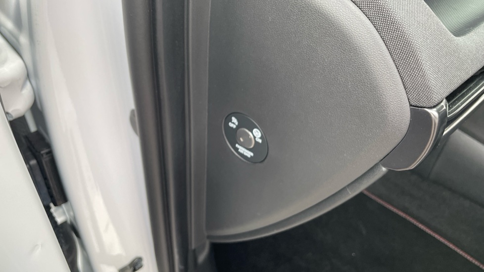 Hyundai TUCSON 1.6T N Line 5dr Petrol Estate - Image 38