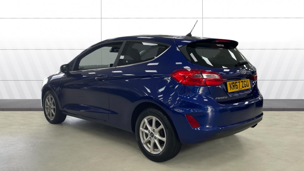 Ford Fiesta 1.0 EcoBoost Zetec 3dr Petrol Hatchback - Image 2