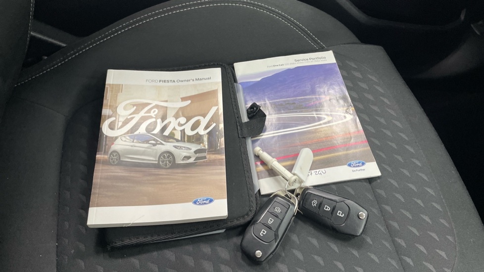 Ford Fiesta 1.0 EcoBoost Zetec 3dr Petrol Hatchback - Image 19