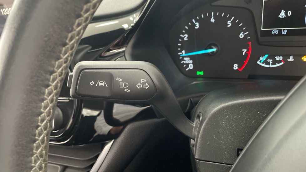Ford Fiesta 1.0 EcoBoost Zetec 3dr Petrol Hatchback - Image 23