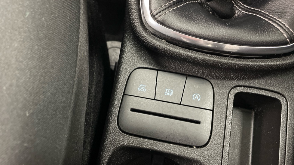 Ford Fiesta 1.0 EcoBoost Zetec 3dr Petrol Hatchback - Image 28