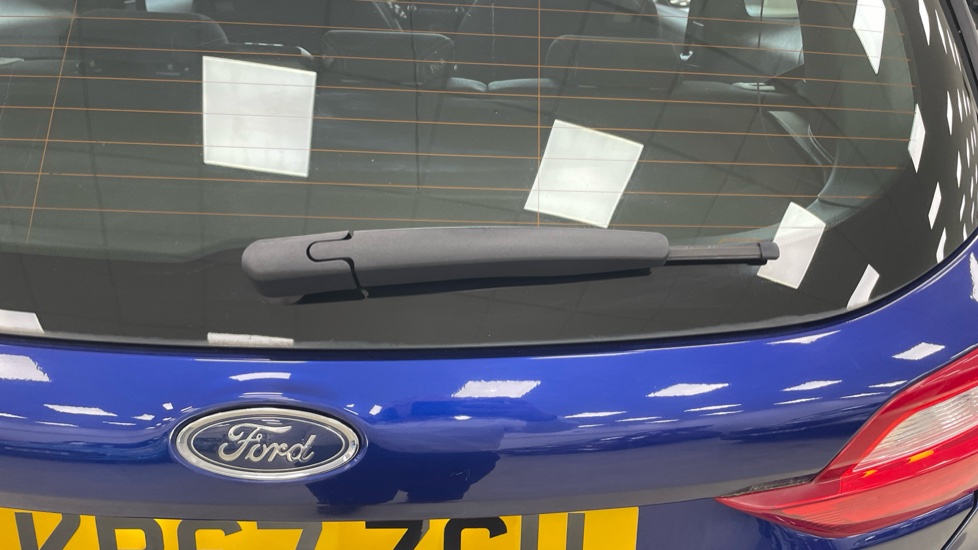 Ford Fiesta 1.0 EcoBoost Zetec 3dr Petrol Hatchback - Image 37