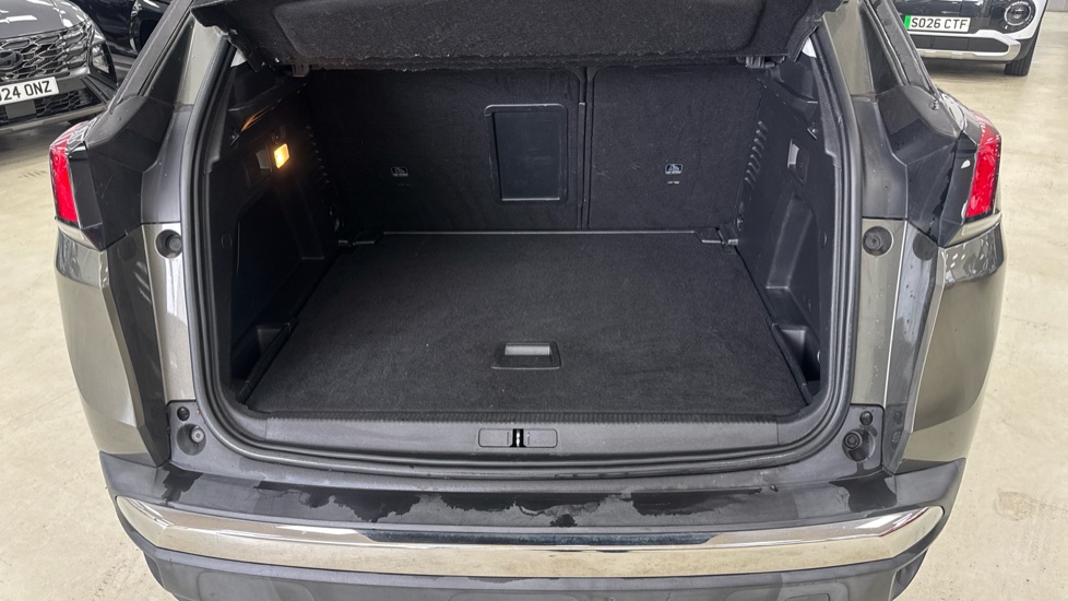 Peugeot 3008 1.6 BlueHDi 120 Active 5dr Diesel Estate - Image 4