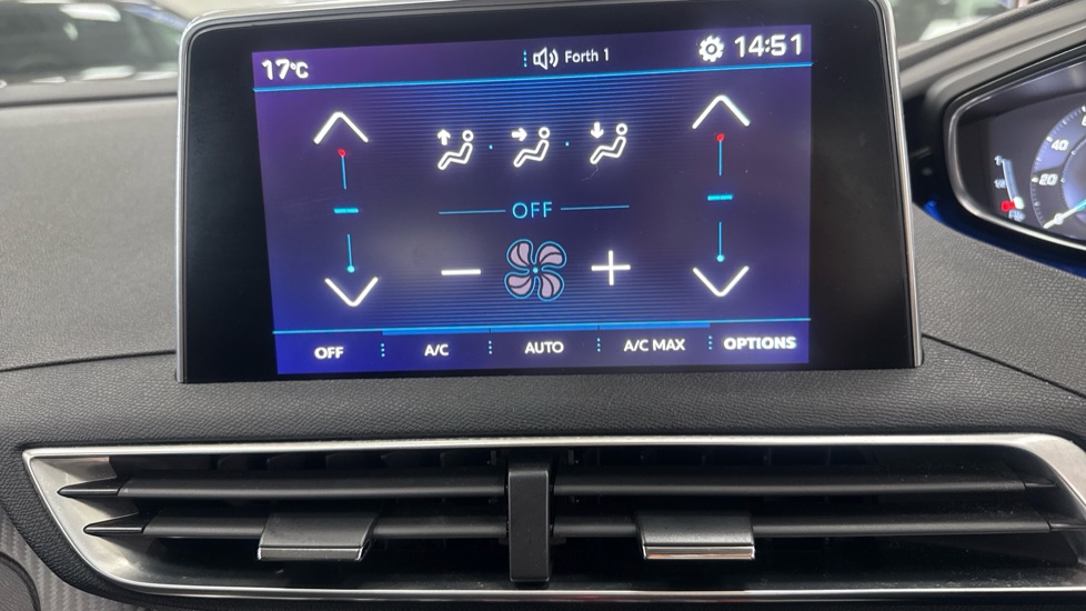 Peugeot 3008 1.6 BlueHDi 120 Active 5dr Diesel Estate - Image 12