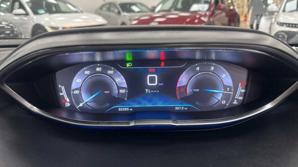 Peugeot 3008 1.6 BlueHDi 120 Active 5dr Diesel Estate - Image 18