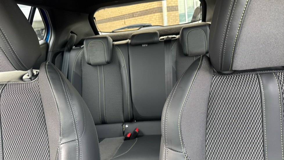Peugeot 2008 1.2 PureTech 130 GT 5dr EAT8 Petrol Estate - Image 15