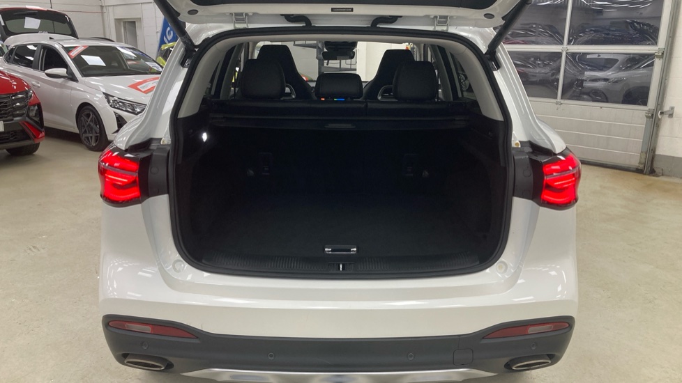 MG HS 1.5 T-GDI Exclusive 5dr DCT Petrol Hatchback - Image 4