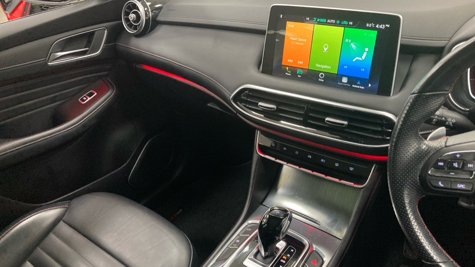 MG HS 1.5 T-GDI Exclusive 5dr DCT Petrol Hatchback - Image 14