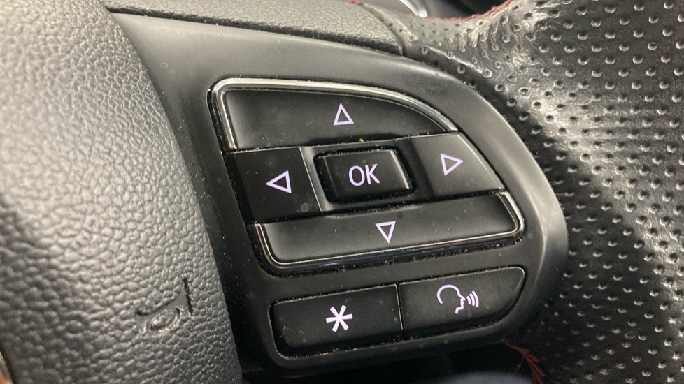 MG HS 1.5 T-GDI Exclusive 5dr DCT Petrol Hatchback - Image 22