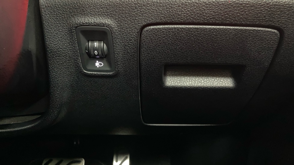 MG HS 1.5 T-GDI Exclusive 5dr DCT Petrol Hatchback - Image 26