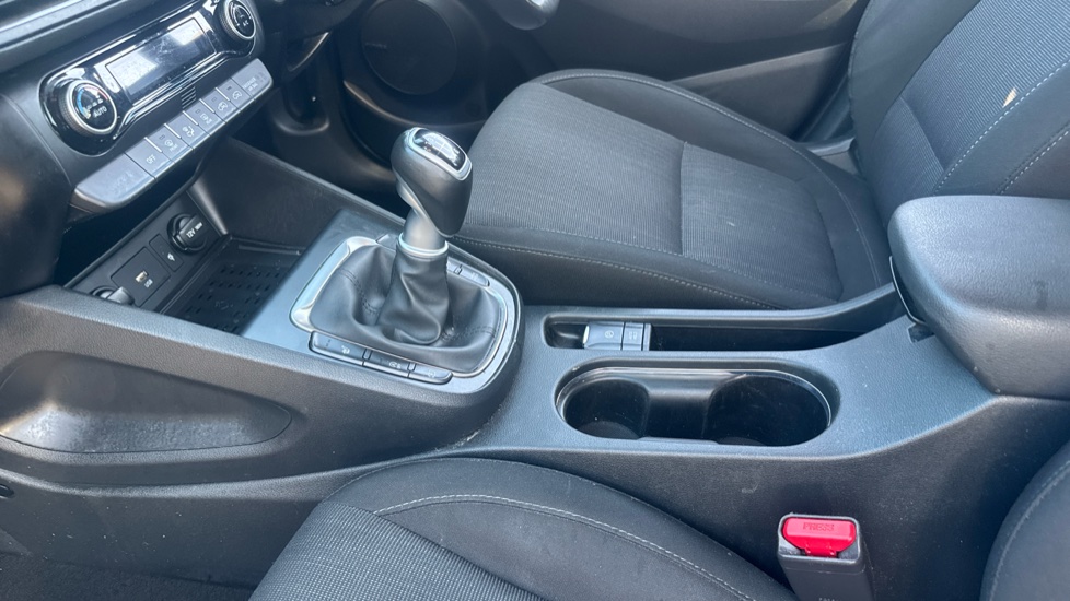 Hyundai KONA 1.0 TGDi 48V MHEV Premium 5dr Petrol Hatchback - Image 13