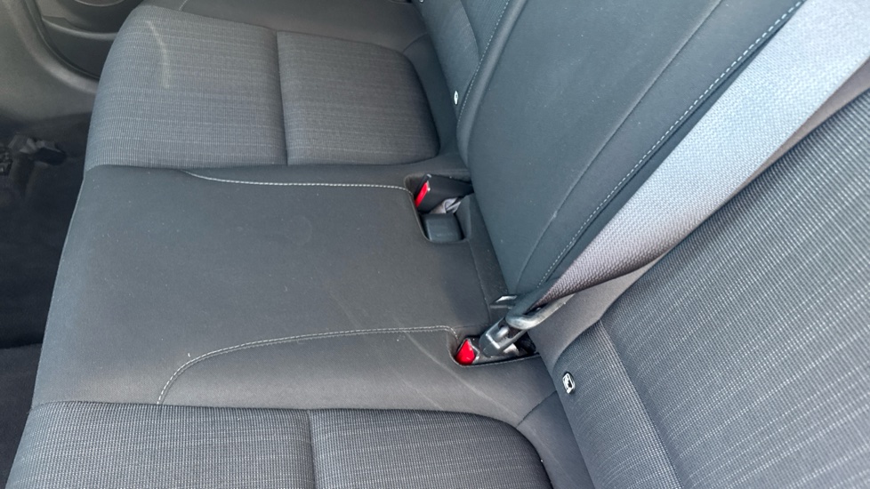 Hyundai KONA 1.0 TGDi 48V MHEV Premium 5dr Petrol Hatchback - Image 17