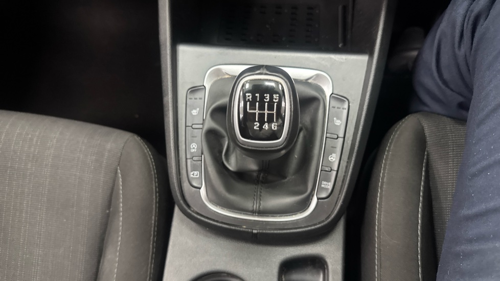 Hyundai KONA 1.0 TGDi 48V MHEV Premium 5dr Petrol Hatchback - Image 34