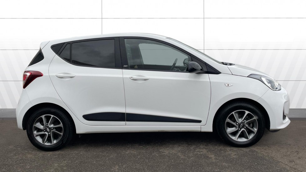 Hyundai i10 1.0 Go SE 5dr Petrol Hatchback - Image 5